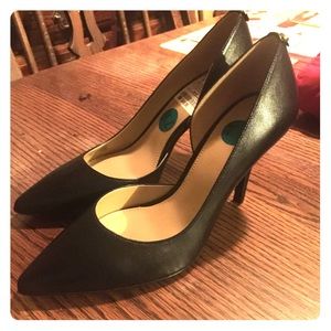 NWT MK Black Pump 3 inch heel Size 7.
